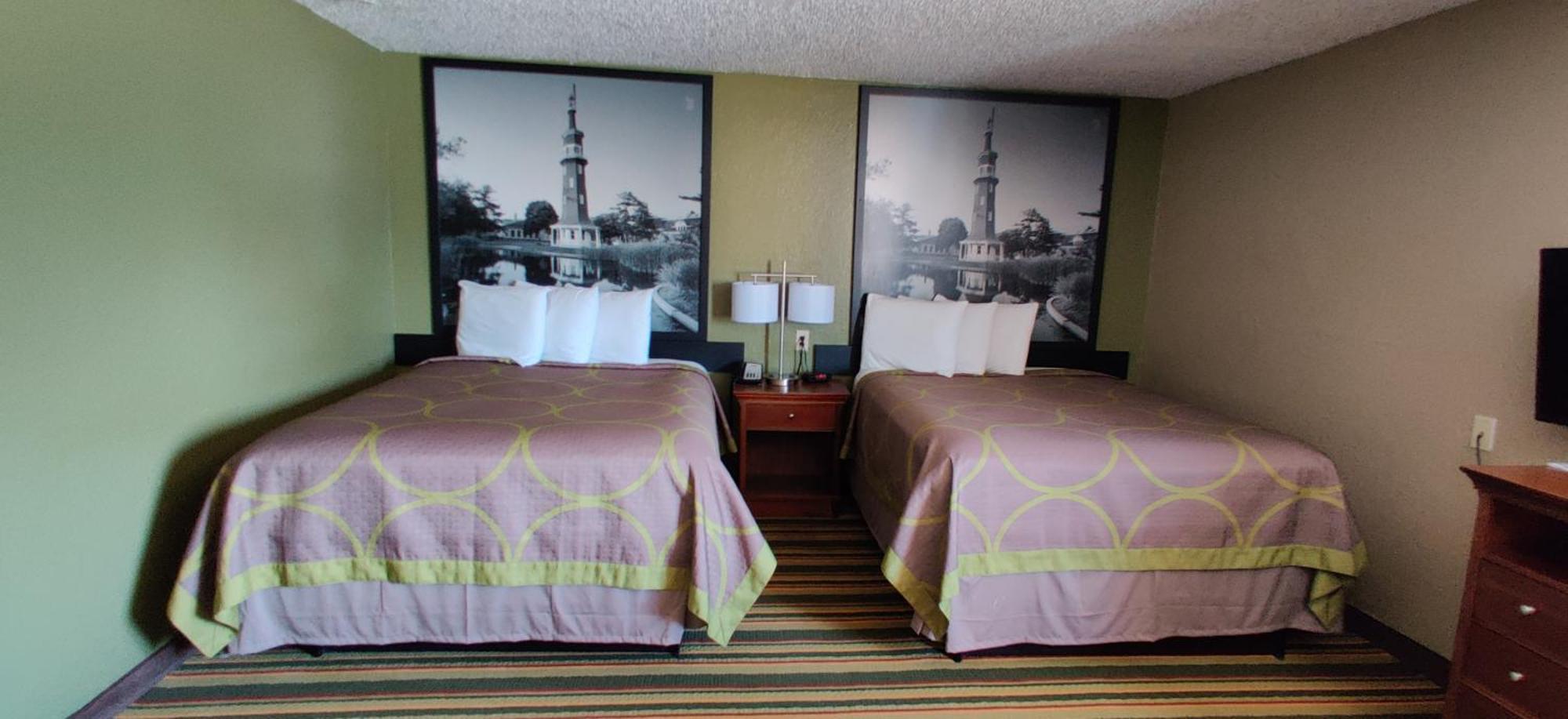 Studio Suite with Two Queen Beds - Non-Smoking