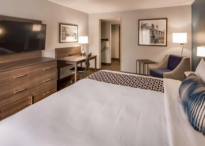 Best Western Plus /Urbana Inn