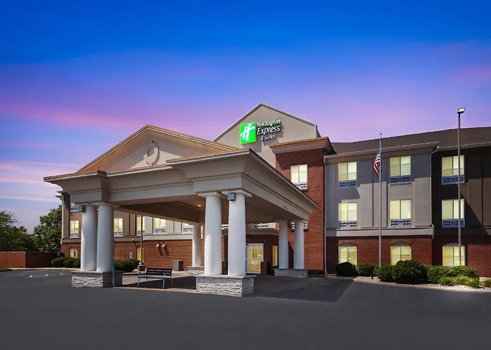 Hot Tub in Room Holiday Inn Express & Suites Urbana-Champaign-U Of I Area By Ihg